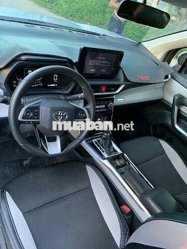Toyota Veloz Cross 2023 - 59000 km 1chu mua moi,