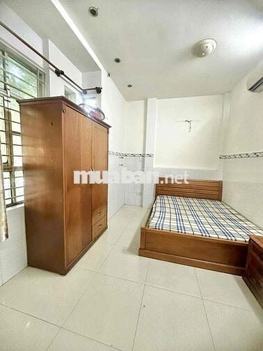 STUDIO MỚI SẴN NỘI THẤT - THANG MÁY - AN NINH CAO