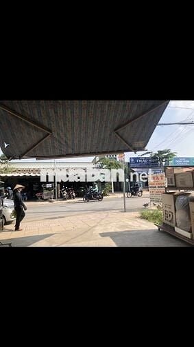 Bán Đất Mặt Tiền ( tặng nhà cấp 4 )