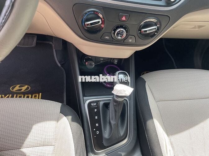 Hyundai Accent 2022 1.4 AT - 73000 km