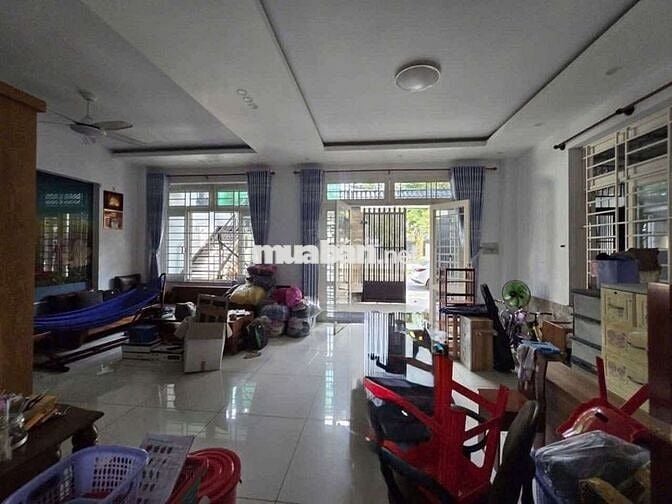 Biệt thự 1 trệt 2 lầu đường số 12 KDC Vĩnh Lộc BHH B bình tân