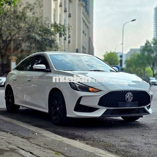 MG MG5 2025