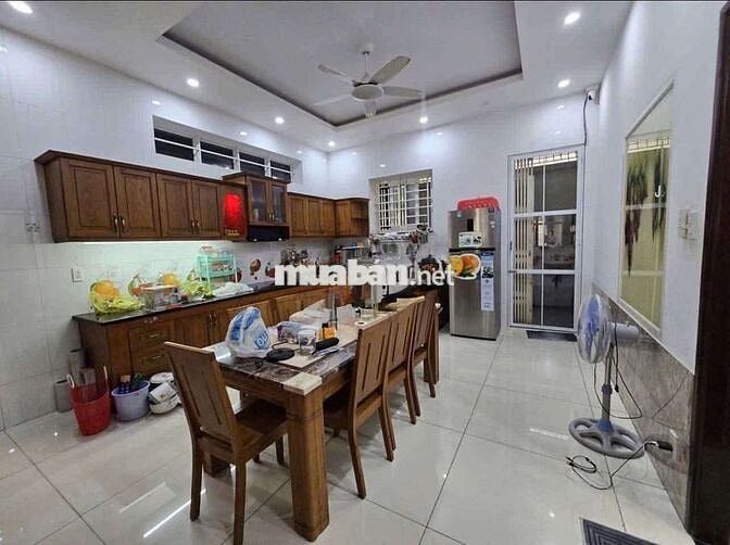 Biệt thự 1 trệt 2 lầu đường số 12 KDC Vĩnh Lộc BHH B bình tân