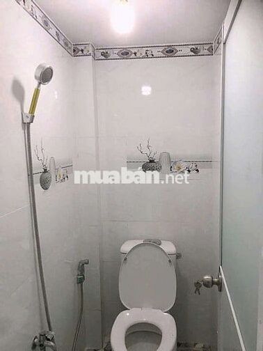 XỊN - HXH mặt tiền Diên Hồng 4 Tầng DT đất 35 m2 Nhỉnh 9 Tỷ