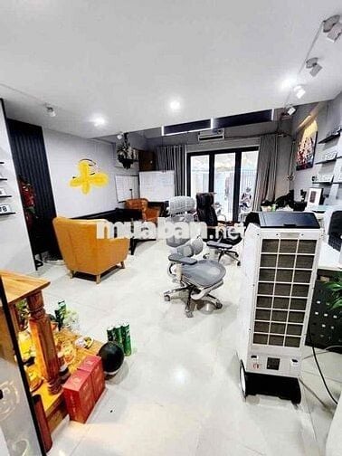 GIẢM MẠNH CĂN NHÀ P25- 4 TẦNG- 4PN- NHÀ ĐẸP VUÔNG VẮN