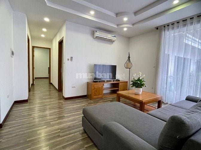 Bán nhà 7 tầng phố Trịnh Công Sơn, 100m2, có vỉa hè, ô tô tránh. 