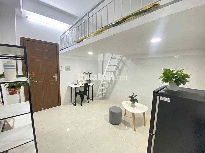 Phòng có gác Full Nội Thất, 30m2 gần ĐH Ngoại Thương, Ngã Tư Hàng Xanh