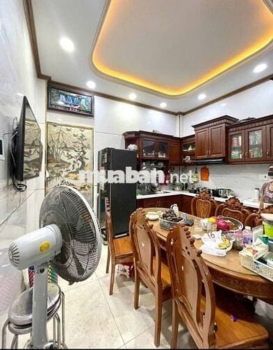 BÁN NHÀ ĐẸP 4 TẦNG HẺM XE HƠI THÔNG LÊ VĂN QUỚI