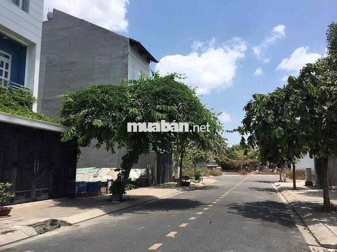 CHỦ ĐỊNH CƯ NƯỚC NGOÀI CẦN BÁN GẤP LÔ ĐẤT 100m2 KDC PHONG PHÚ - 2,25tỷ