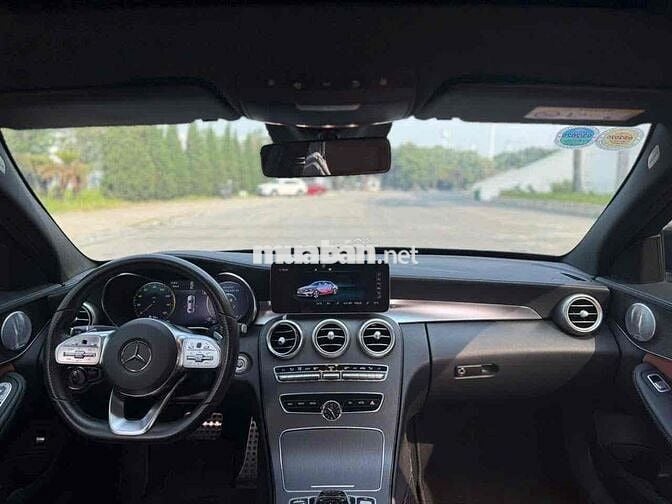 Merểcdes C300 AMG sx 2019 màu xanh CVS siêu đẹp