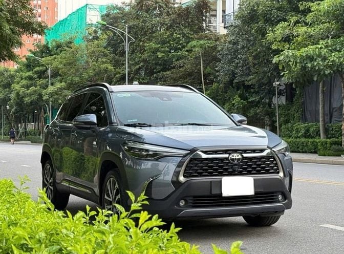 Cần bán Toyota Cross 1.8V sx cuối 2020 cực đẹp