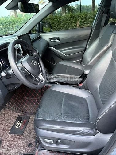 Cần bán Toyota Cross 1.8V sx cuối 2020 cực đẹp