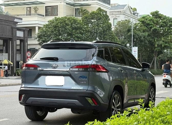 Cần bán Toyota Cross 1.8V sx cuối 2020 cực đẹp