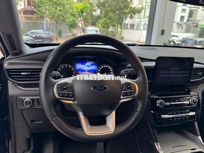 Ford Explorer mới 100% sx 2022 màu đen