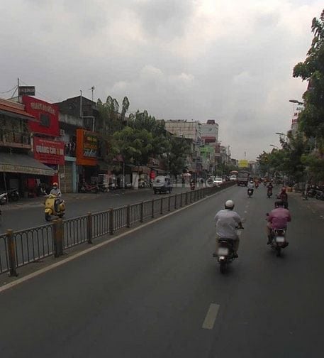Cho thuê nhà 2 mặt tiền Lý Thái Tổ, P.9, Q.10 giá 22tr