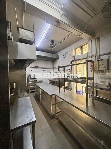 CHO THUÊ NHÀ NGUYÊN CĂN  MẶT TIỀN số 9 MÊ LINH, KHU PHẠM VIẾT CHÁNH