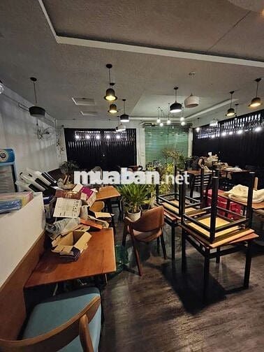 Sang quán cafe góc 2 mặt tiền Gần Nguyên Sơn DT : 8m X 12m gác lửng ở