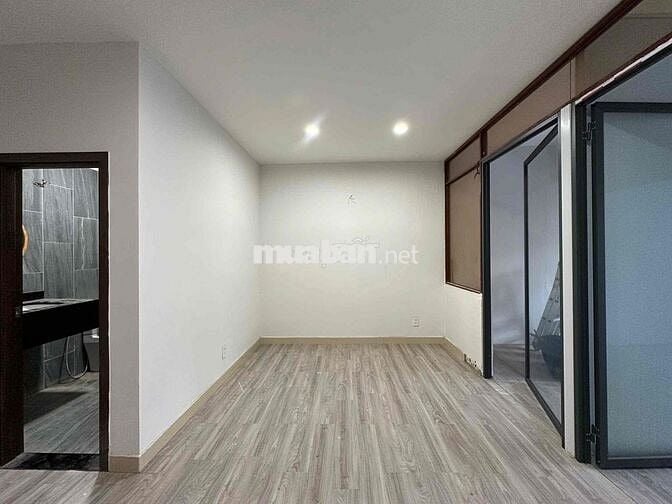 Cho Thuê 2Pn_Cửa Sổ Ban Công_Full NT_Sau Lưng Vận Động Phú Thọ_60m2