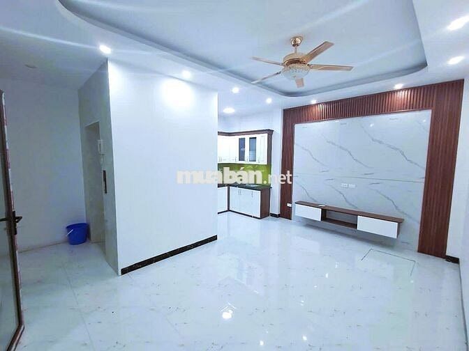 8.44 TỶ-42M2-5 TẦNG THANG MÁY-NGUYỄN AN NINH-TRƯƠNG ĐỊNH-BẠCH MAI