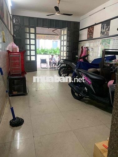 Cho thuê mặt bằng kinh doanh tầng trệt mặt tiền đường Bến Cần Giuộc