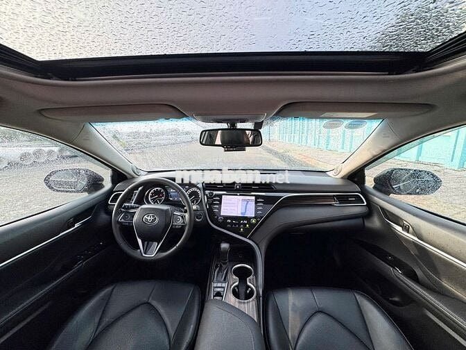 Toyota Camry 2019 2.5Q  mẫu mới nhập Thái 1 chủ