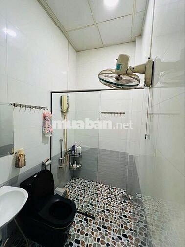 Nhà đẹp giá rẻ 72mz2 đường phan văn hớn,xuân thới thượng 860 triệu