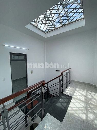 Bán nhà 2 tầng, 58.5m2 ngay Cô Giang, Phú Nhuận. Giá: 3 Tỷ 229, có SHR