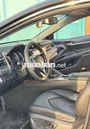 Toyota Camry 2019 2.5Q  mẫu mới nhập Thái 1 chủ