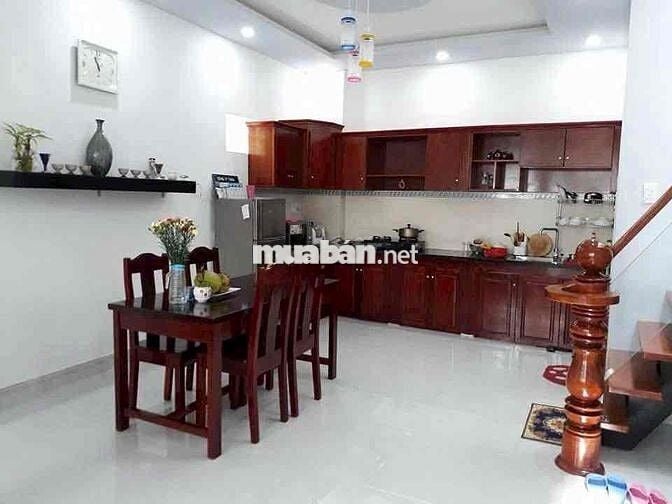 BÁN NHÀ TRƯỜNG THỌ 2 tầng - 51m2(4,29x12)- chỉ : 3,6 tỷ sổ hoàn công