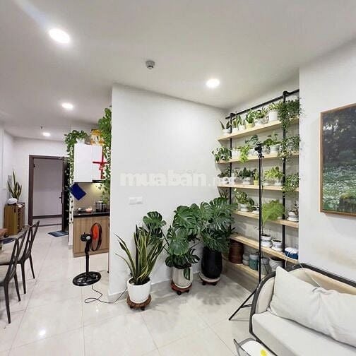 CẦN TIỀN BÁN GẤP CH SKY CENTER , 56M2/2PN/2WC , GIÁ 2 TỶ 350 GIÁ TL