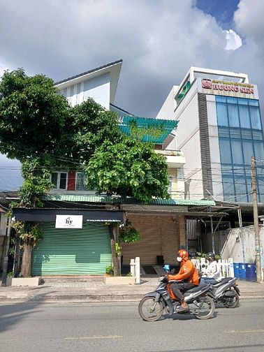 Nhà 3 Tầng 15x60(879m2) Mặt Tiền An Bình - Dĩ An Thu Nhập 100 tr/tháng