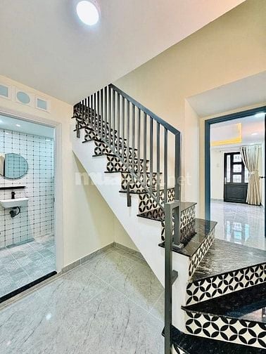 Bán nhà 2 tầng, 51.6m2 ngay Hoàng Văn Thụ, Tân Bình. Giá: 3 Tỷ 090tr