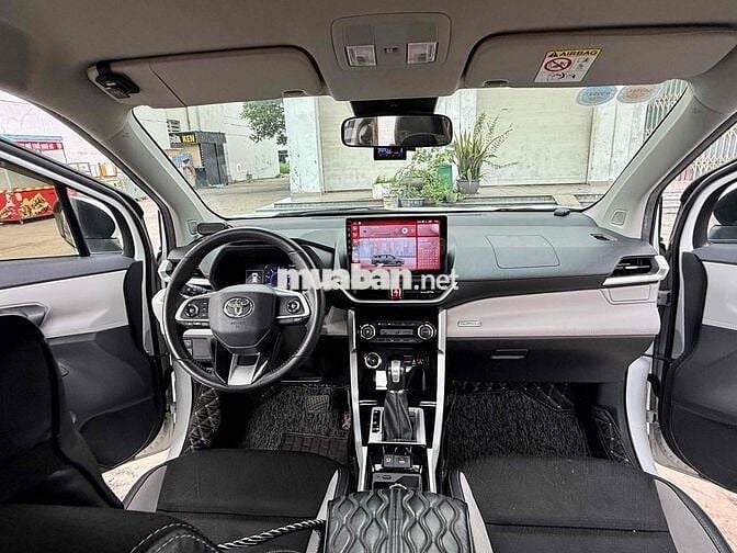Toyota Veloz Cross 2022 CVT Top - 49000 km