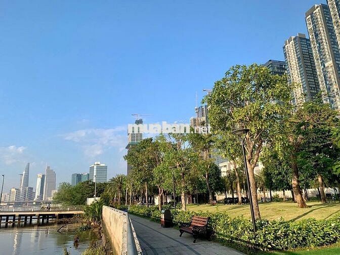 Cho thuê căn hộ Vinhome Golden River Bason Quận 1 view Bitexco