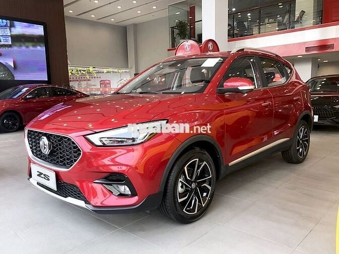 MG MGZS 2025 Standard 1.5 AT 2WD - 10 km