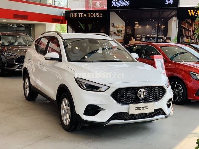 MG MGZS 2025 Standard 1.5 AT 2WD - 10 km