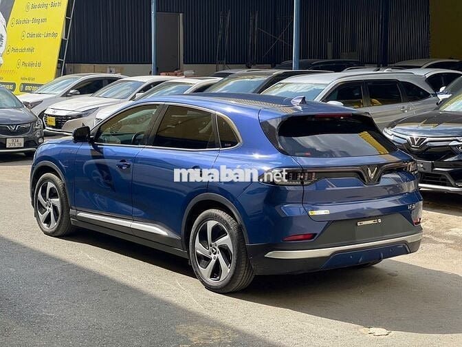 VINFAST VF8 ECO 2023 MUA PIN SDI XE PHÁP NHÂN CTY