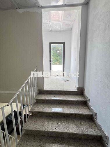 BÁN NHÀ 2 TẦNG KHU ĐẤT BIỂN 3 PHÒNG NGỦ .NỘI THẤT ĐẦY ĐỦ