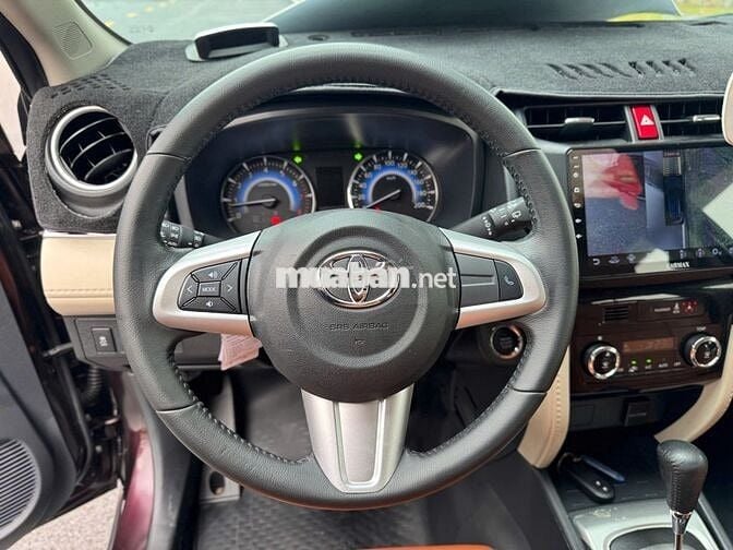 Toyota Rush 2021 Số Tự Động màu nâu 500tr còn giảm