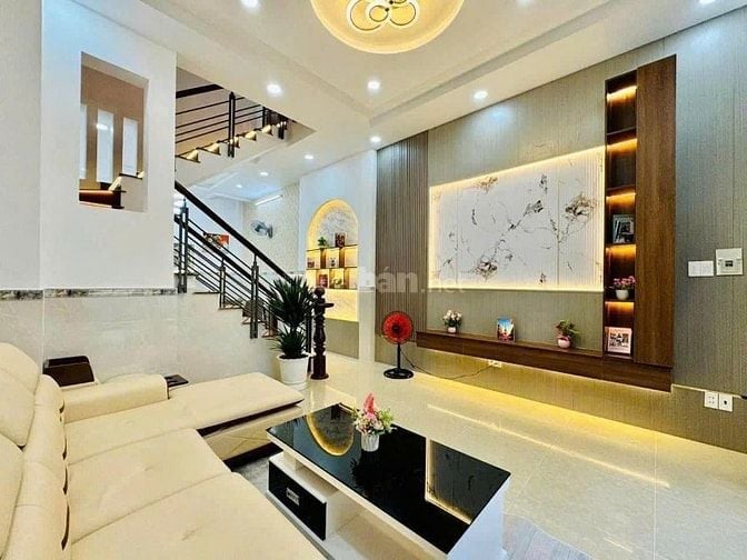 Ra nhanh căn nhà Quách Văn Tuấn, Tân Bình/ 53,2m2/ Giá 3 Tỷ 260tr/ SHR