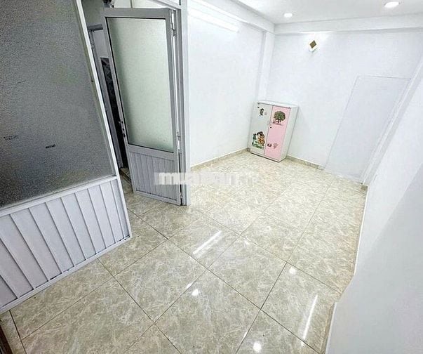 Nhà mới (2PN, 3WC) hẻm 128/6A Sư Vạn Hạnh P2 Q10