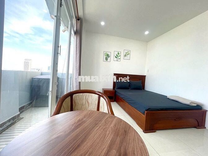 Cho thuê căn hộ 2 phòng ngủ ngay trung tâm thành phố