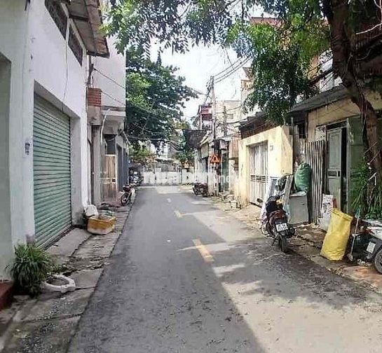BÁN ĐẤT MẶT PHỐ THUÝ LĨNH, Ô TÔ TRÁNH