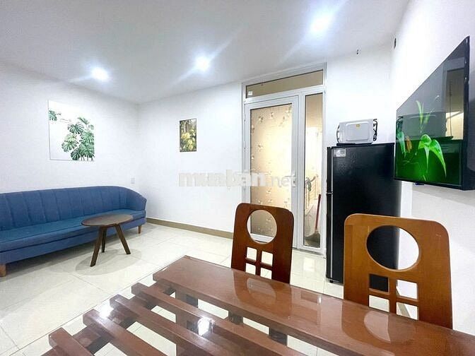 Cho thuê căn hộ 2 phòng ngủ ngay trung tâm thành phố