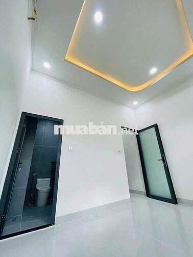 Bán nhà 1 trệt 1 lầu giá 2 tỷ 350 triệu, DT 5x20m, Tân An, Bình Dương