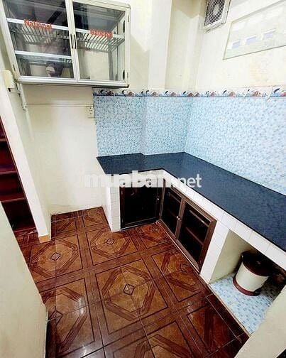 Nhà trống, (4.5x7m 1 Lầu suốt) : 451/36/43 Tô Hiến Thành P14 Q10