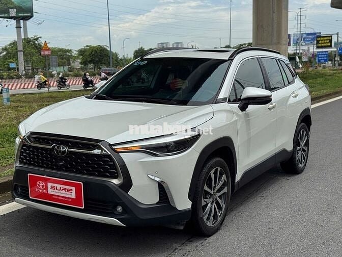 Toyota Corolla Cross 2020 1.8V - 18000km MÀU TRẮNG