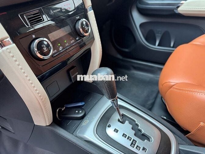 Toyota Rush 2021 Số Tự Động màu nâu 500tr còn giảm