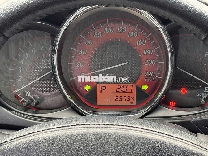 Toyota Yaris 2016 1.3G - 65000km - 385tr còn giảm