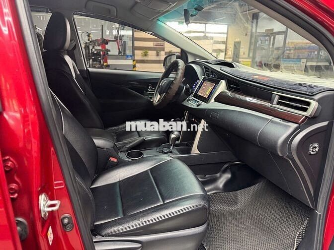 Toyota Innova 2.0Venturer - SỐ TỰ ĐỘNG 2019 MÀU ĐỎ